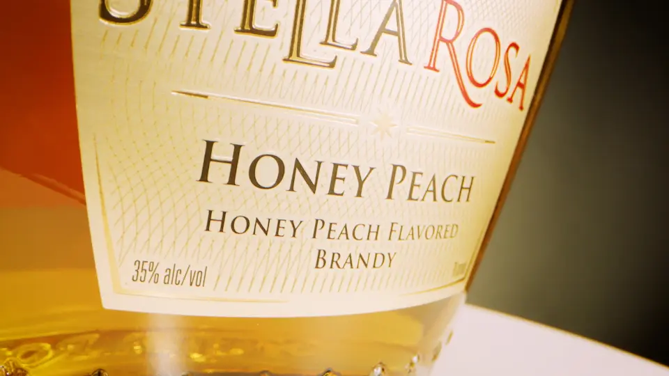 Stella Rosa — still 9