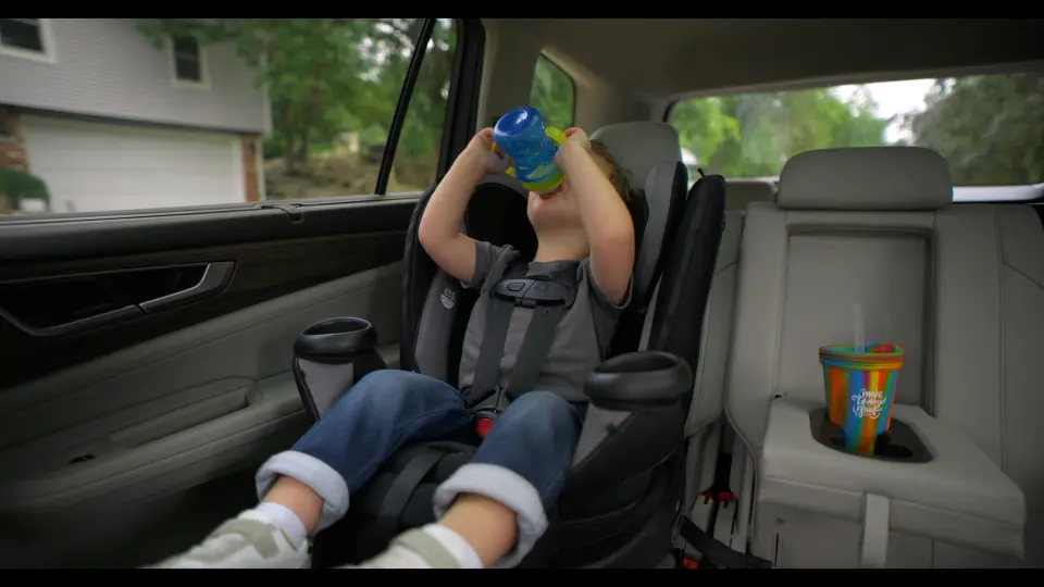 Volkswagen - Drive Your Wild Life — frame 5